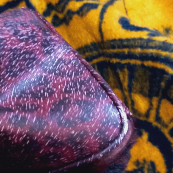 Jenrigo Italian Handbag - Picture 12 of 13